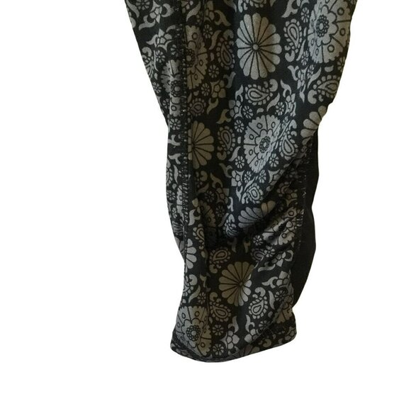 Kyodan Capri Leggings Gathered Calf Stretch Women's Sz XS Black and Gray Active - Picture 3 of 8